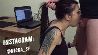 Russian fit housewife distracted him from work with sloppy blowjob and her sexy ass