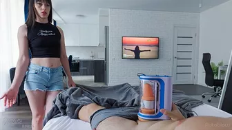 Slutty Stepmom caught her Stepson masturbating with Autoblow