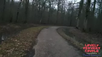 Homemade: French libertine married MILF wanks a cock in the forest and receives the cum on her ass