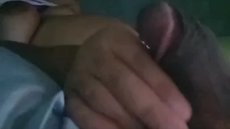 Iba talaga pag malibog partner mo pati sa panunuod ng tv Magiinit ka