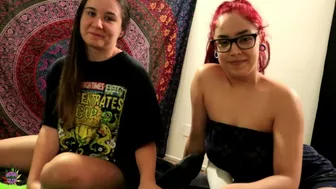 Side by side bjs w/ Kailey Kush & Daisy Dabs