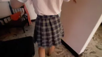 Morrita Colegiala es follada por su hermanastro cuando llega de la escuela
