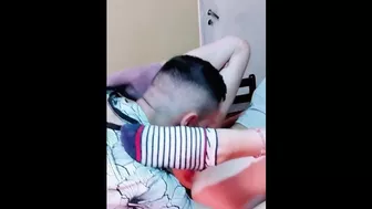 A mí vecina chilena le gusta coger en la mesa