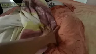 the neighbor came to tell me about her problems and we ended up fucking
