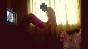 FRAGMENTO: ME COMÍ A MI AMIGA PARADITOS, COMO LE GUSTAA MI VERGA Y GIME RICO