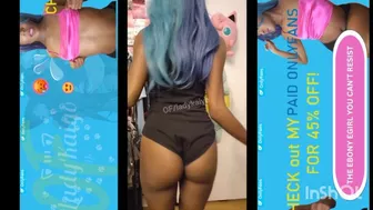 Blsck Girl jumps and ass Claps Effortlessly, twerking and shaking ass