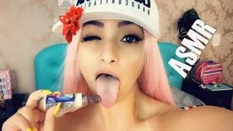 ASMR LATINA SEXY GIRL LOLLIPOP TEASE BIG BOOBS TEEN MASTURBATION