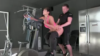 FUCKED BY MY PERSONAL TRAINER IN THE GYM XXX