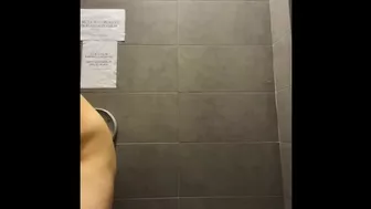 Fisting anal in the public