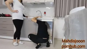 سکس ایرانی با لوله کش حشری جای دستمزد بهش کوس دادم ، داستانی پر از مکالمه فارسی