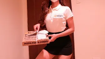 Pinay Pizza Delivery Girl Gets Fucked By Customer
