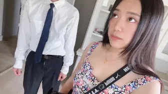 daisybaby台灣無碼顏射The estate agent took the client to see the house and met a slut who offered to fuck