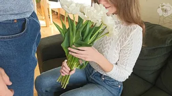 Gave her flowers and stopped being virgin anymore, creampied teen after sex with blowjob
