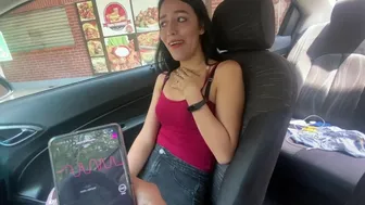 Jag umgås med min flickvän och hennes frodiga, hon älskar det när det vibrerar // LUSH