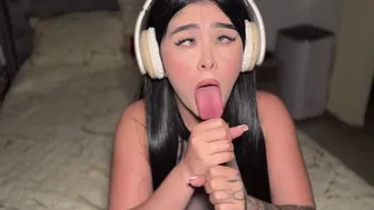 LAURA JIMENEZ OFICIAL IGNITES WILD PUSSY TORTURE