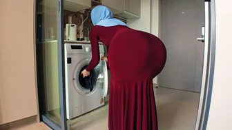 Step Mom accidentally caught my naughty stare on her round ass
