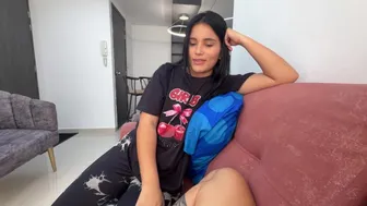 Tengo sexo con extraño repartidor y este me da el mejor sexo de mi vida.