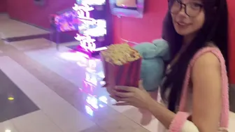 I invited my friend to the movies and let me make her a creampie