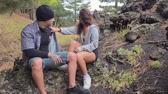 ITALIAN AMATEUR OUTDOOR Green eyed brunette gets fucked by her hiking guide