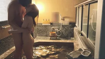 First hot spring trip♡SEX in a stylish open-air bath at night♡Japanese amateur hentai