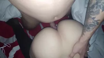 Mi ex novia dándome las nalgas de perrito